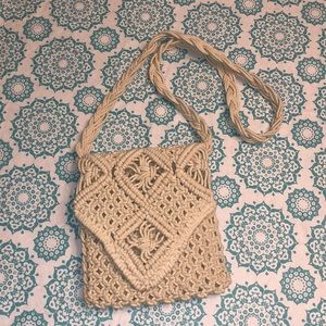 Macrame cross body purse